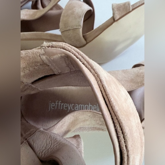 JEFFREY CAMPBELL || Tan Bow-Bow High Heel Sandals. Sz. 8.5 - Picture 6 of 11